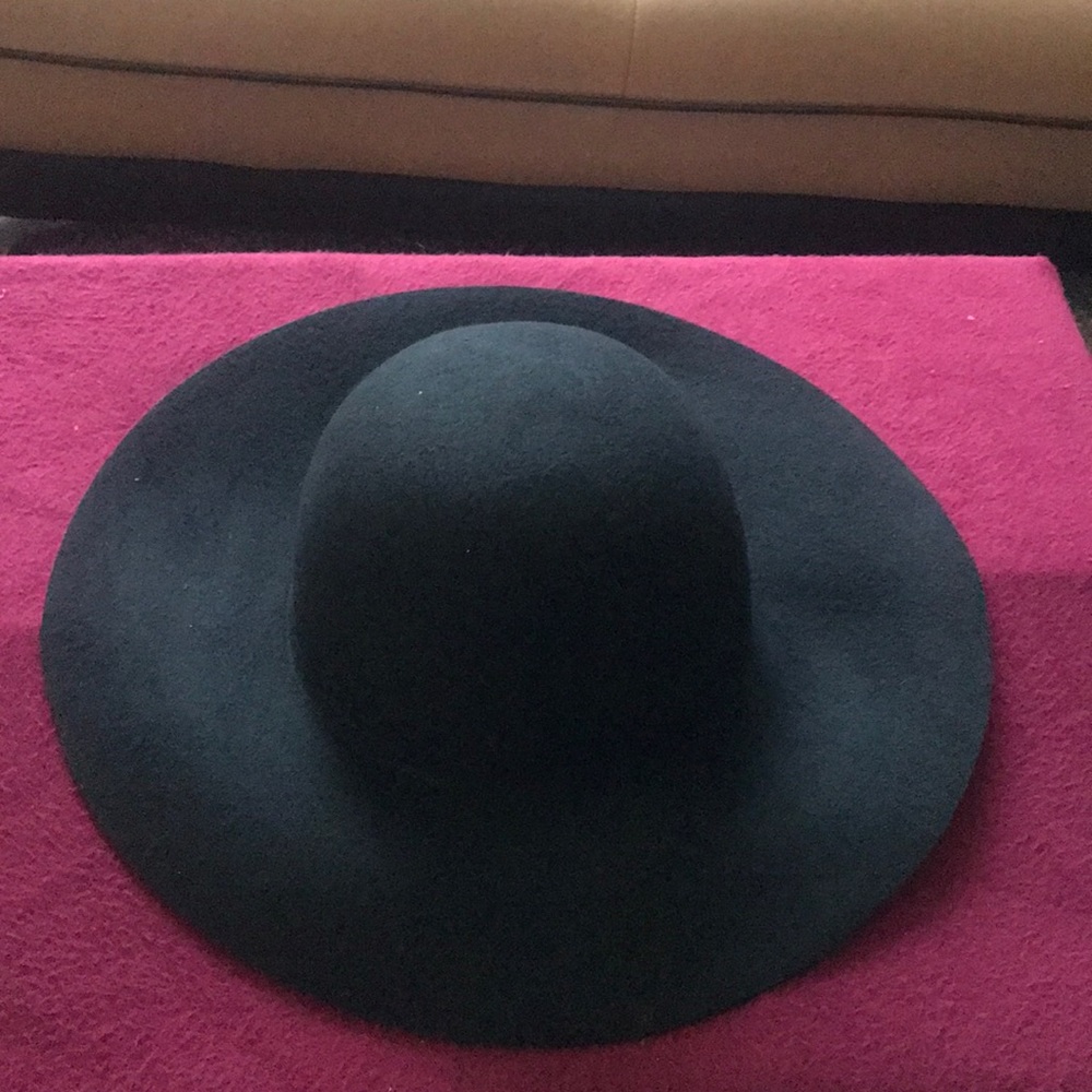SCALA COLLEZIONE HAT